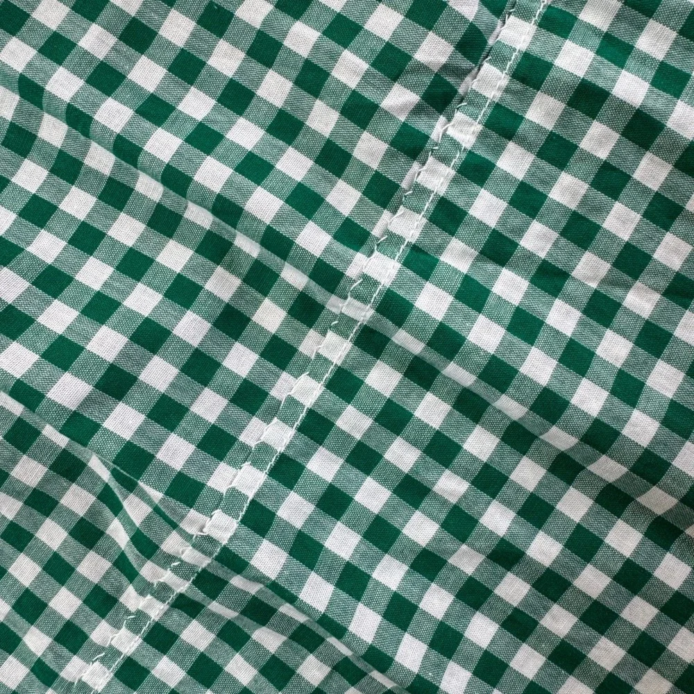 VNTG Green White Gingham Check Apron Shabby Chic Cottagecore Hostess Lace Trim